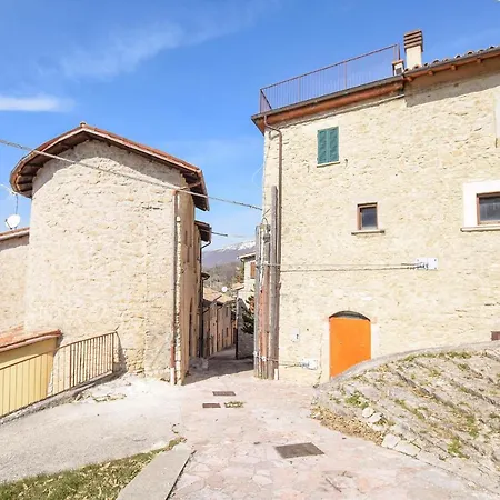 Amazing In With House A Mountain View *